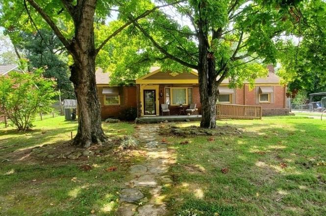 3383 Mimosa Dr, Nashville, TN