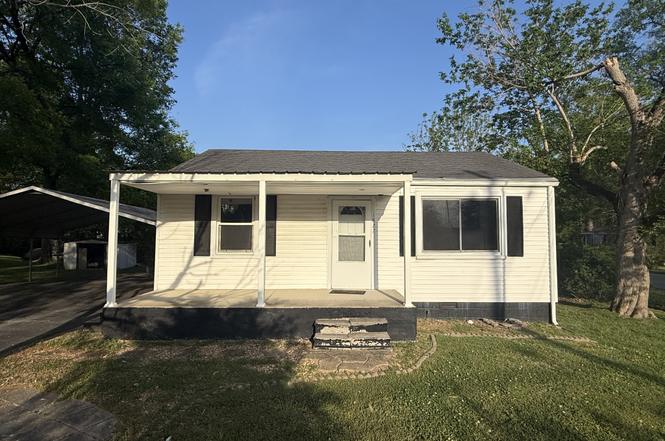 1827 Sunset Ave, Columbia, TN