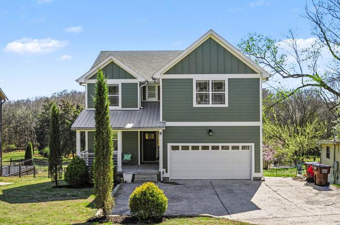 326 Twin Cove Dr, Lebanon, TN