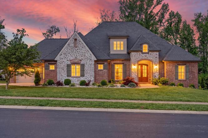 168 Copperstone Dr, Clarksville, TN