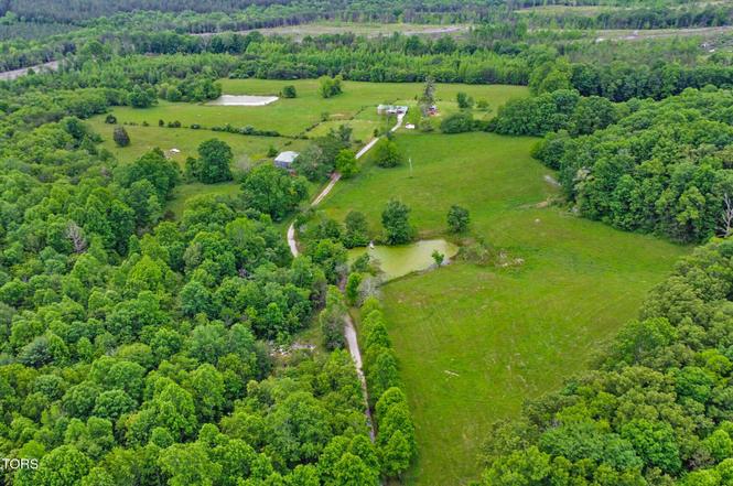 1038 Newton Ln, Crossville, TN