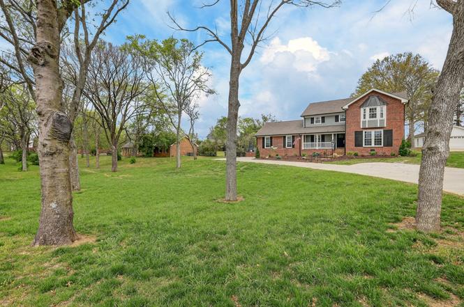 155 Bluegrass Dr, Hendersonville, TN