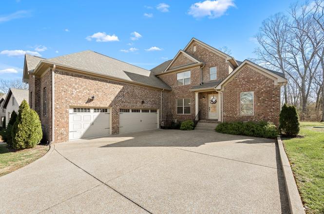120 Watermill Ln, Lebanon, TN