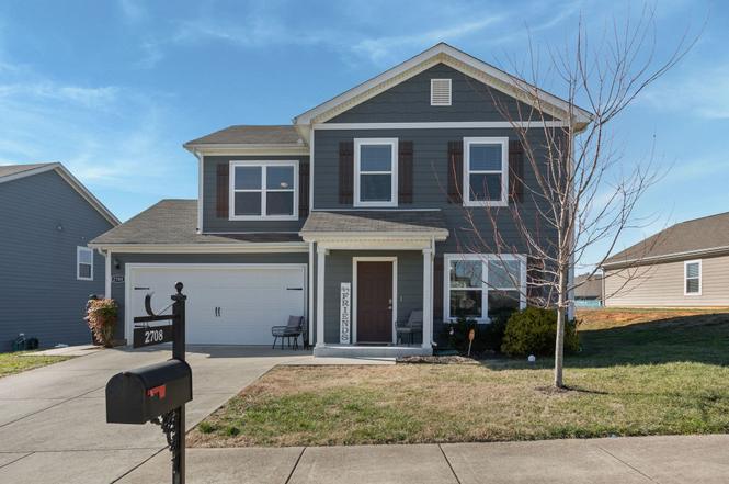 2708 Swarm Ct, Columbia, TN
