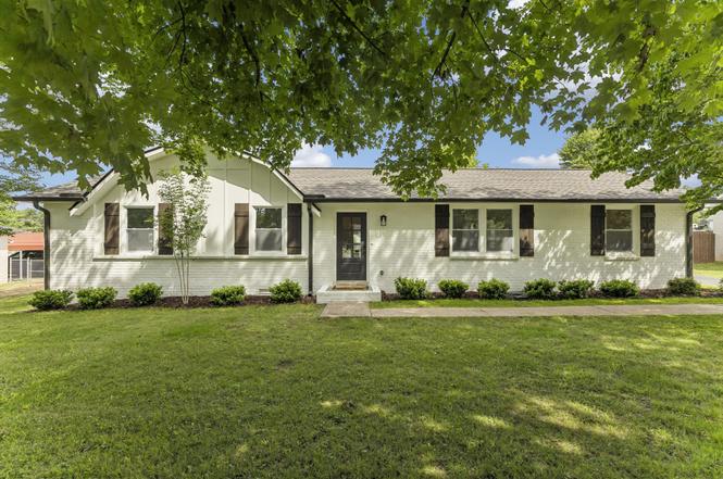 4006 Westwood Dr, Columbia, TN