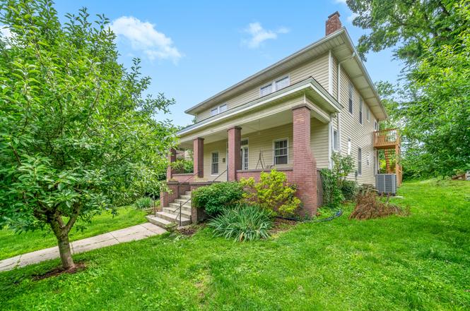 440 N 2nd St, Clarksville, TN