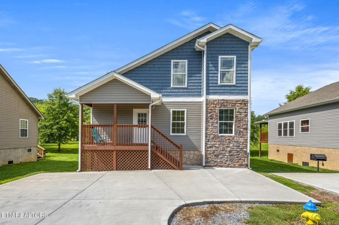 2046 Slippery Rock Cir, Pigeon Forge, TN