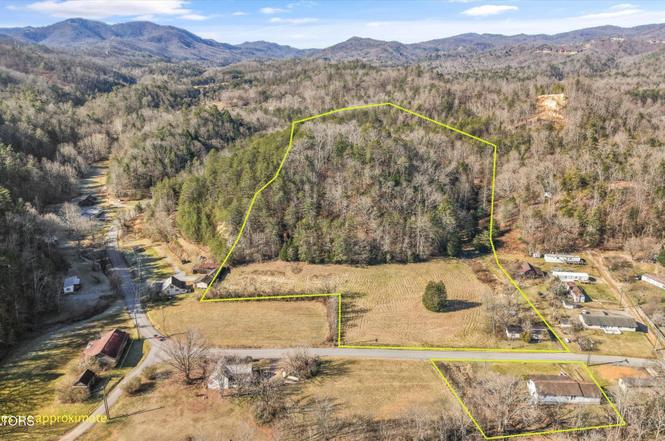 1964 Little Valley Rd, Sevierville, TN