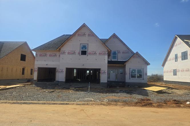 222 Low Plains Ln, Clarksville, TN