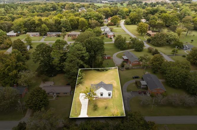 98 Caldwell Dr, Columbia, TN
