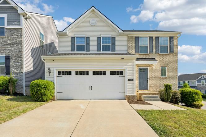 2823 Winterberry Dr, Columbia, TN