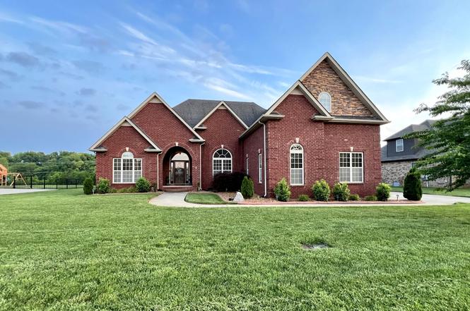 1956 Boyer Blvd, Clarksville, TN