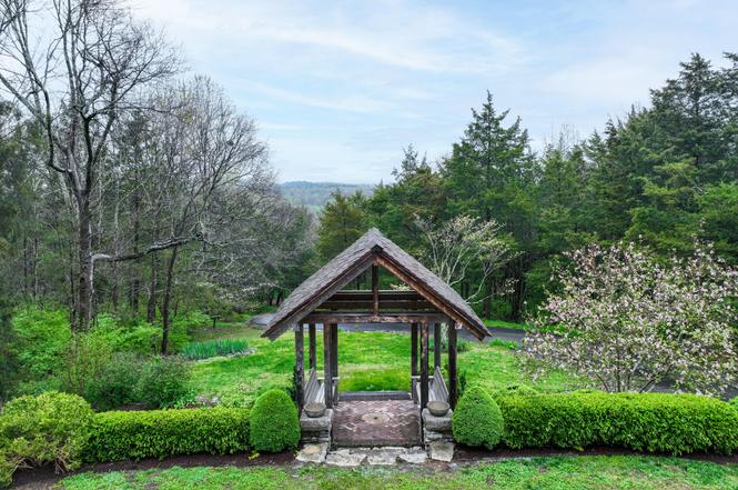 1865 Carters Creek Pike, Franklin, TN