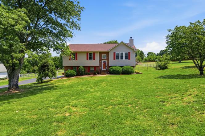 206 Brookhaven Dr, Columbia, TN