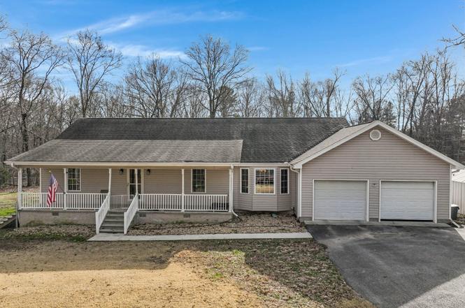 7012 Ron Rd, Ooltewah, TN