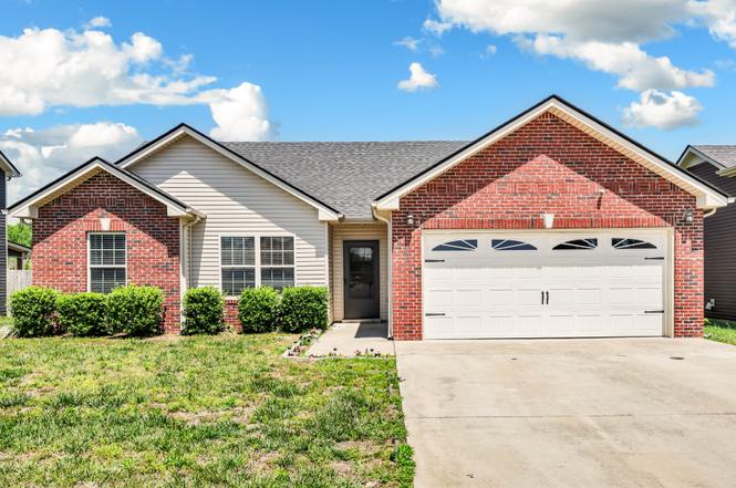 1485 Coronado Dr, Clarksville, TN