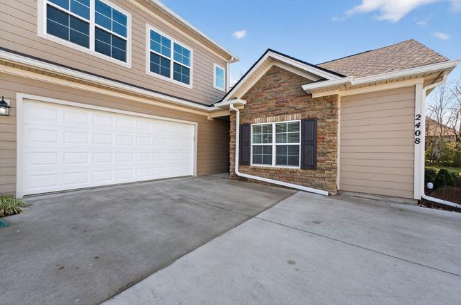 2408 Stonecenter Ln, Murfreesboro, TN