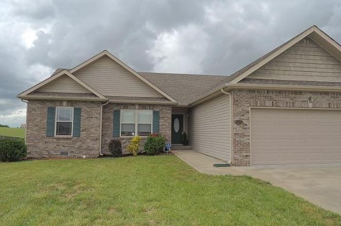 984 Chardea Ct, Clarksville, TN