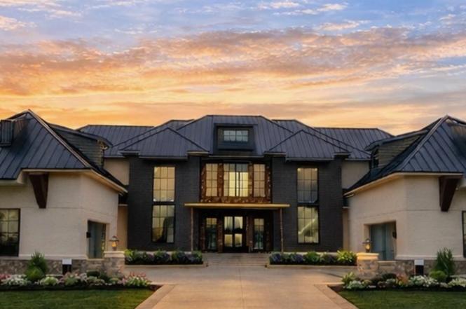 7094 Anna Dr, Brentwood, TN