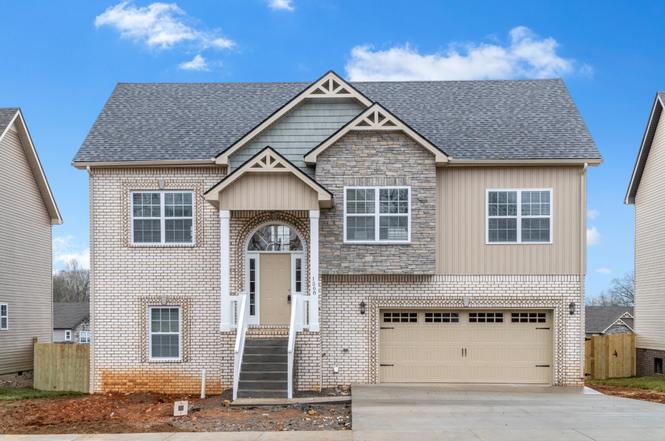 1568 Ellie Piper Cir, Clarksville, TN