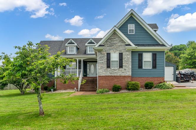 1305 Standing Stone Cir, Columbia, TN