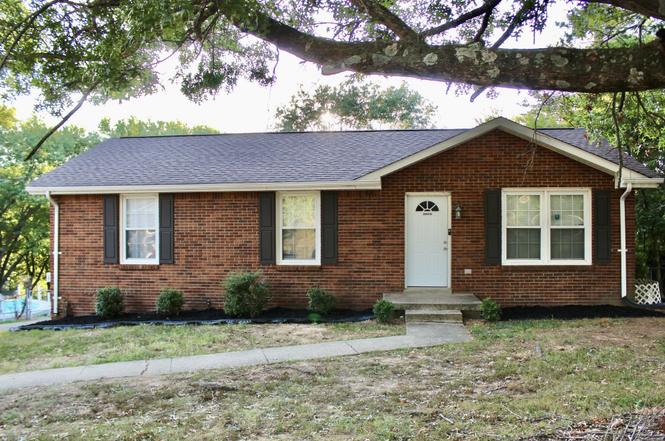 1810 Apex Dr, Clarksville, TN