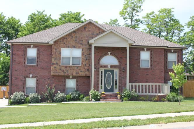 1512 Hattie Ln, Clarksville, TN