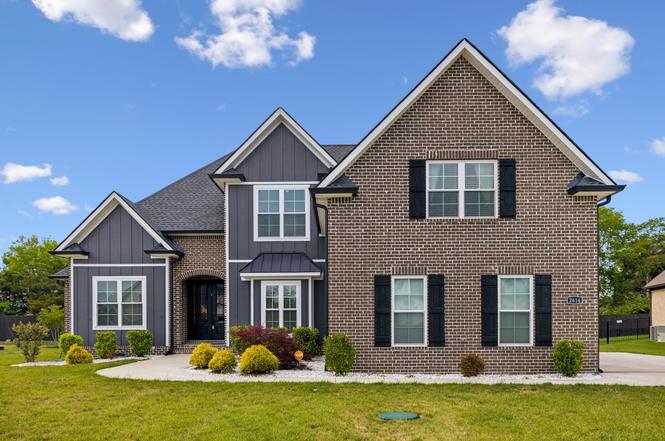 2614 Holly Springs Dr, Murfreesboro, TN