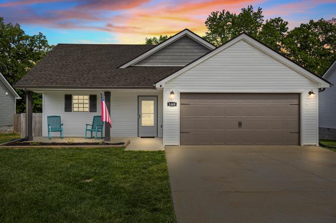 1449 Fredrick Dr, Clarksville, TN