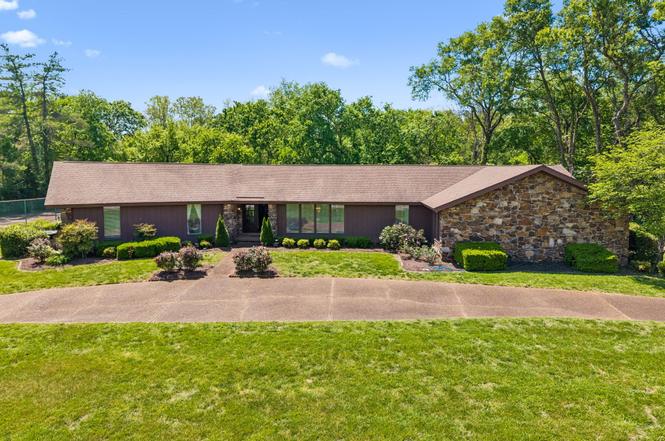 6019 Johnson Chapel Rd, Brentwood, TN