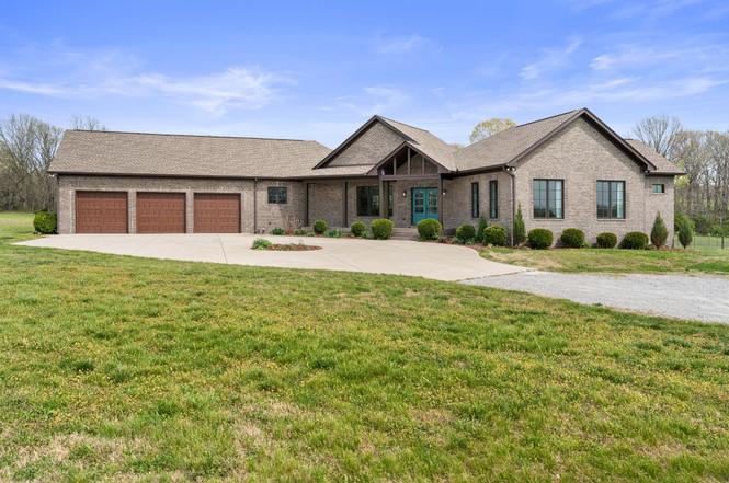 989 Franklin Rd, Gallatin, TN