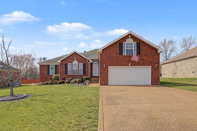 2907 Iona Dr, Smyrna, TN