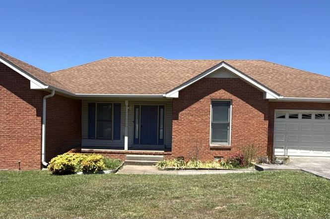1725 Hollow Oak Dr, Lebanon, TN