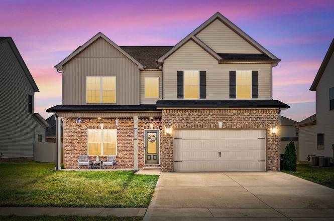 1483 Kingbird Dr, Clarksville, TN