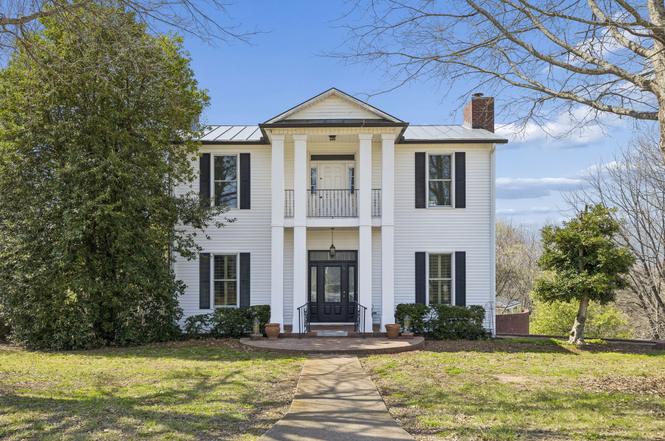 1668 Old Lewisburg Hwy, Columbia, TN