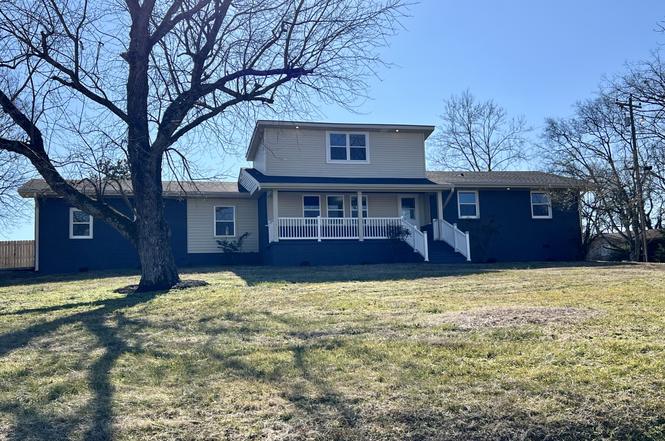 240 NW Clearview Dr, Mount Juliet, TN