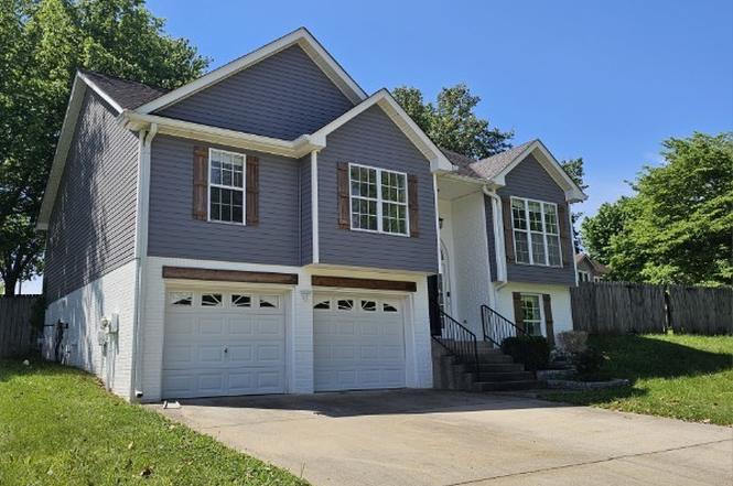 3161 Whitetail Dr, Clarksville, TN