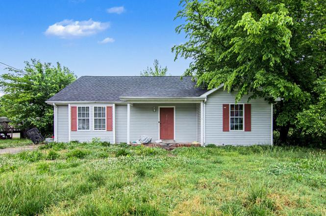230 Jim Thorpe Dr, Clarksville, TN