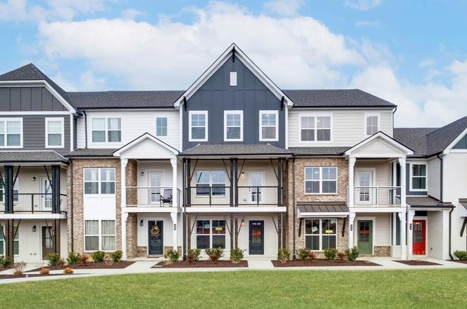 606 Granbury Pvt Dr, Hendersonville, TN
