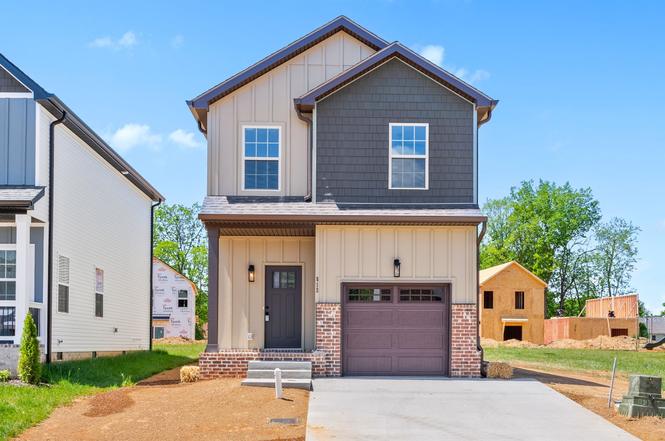 66 Charleston Cv, Clarksville, TN