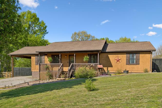 2318 Huckaby Rd, Columbia, TN