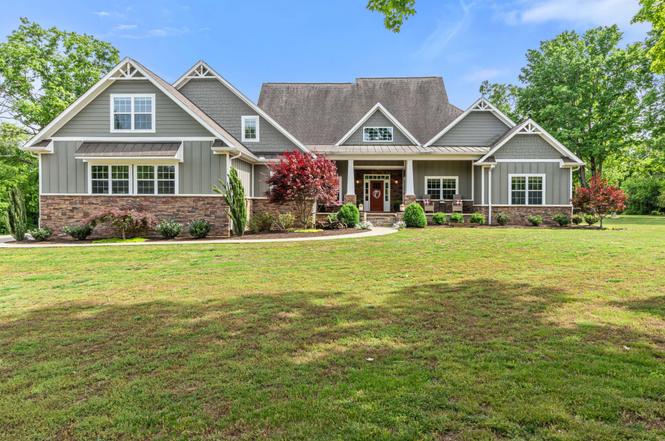 587A Douglas Ln, Gallatin, TN