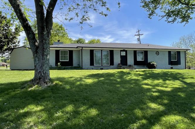 230 Alfred Dr, Clarksville, TN