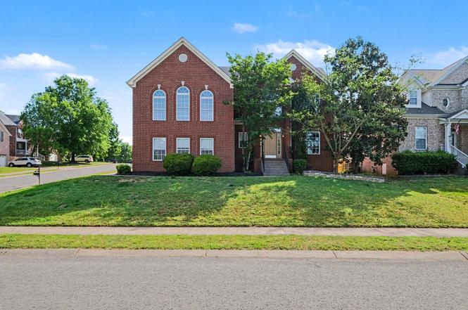 131 Herons Nest Ln, Hendersonville, TN