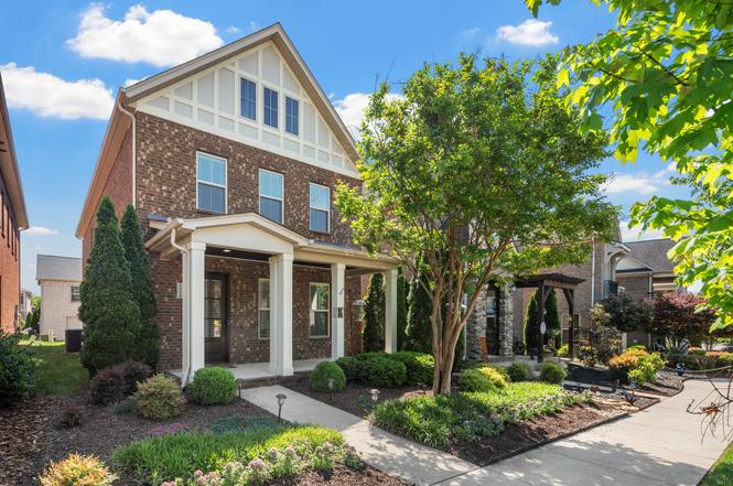 124 Ashcrest Pt, Hendersonville, TN