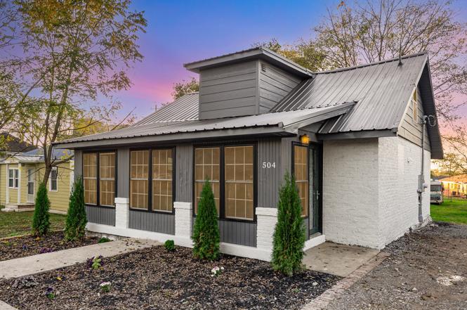 504 Hartsville Pike, Lebanon, TN