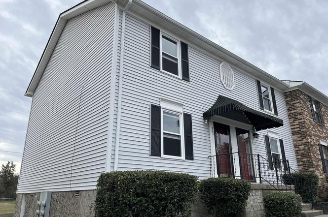 222 Edgewood Dr, Hendersonville, TN