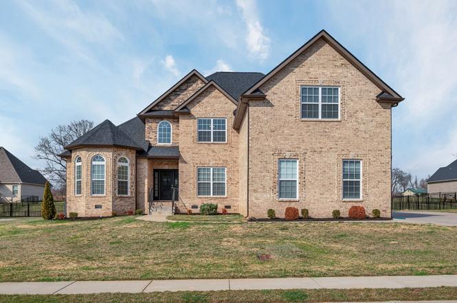 313 Clarabelle Ln, Clarksville, TN