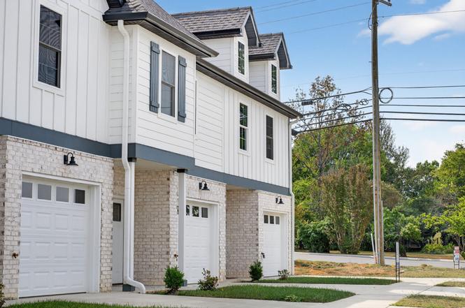 100 Maple View Dr, Lebanon, TN