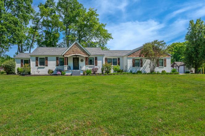 209 Academy Rd, Lebanon, TN
